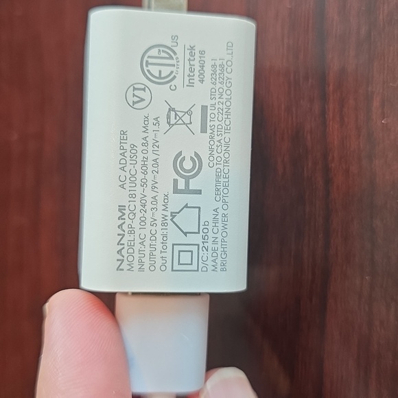 Fast Wireless Charging Stand - Picture 6 of 6